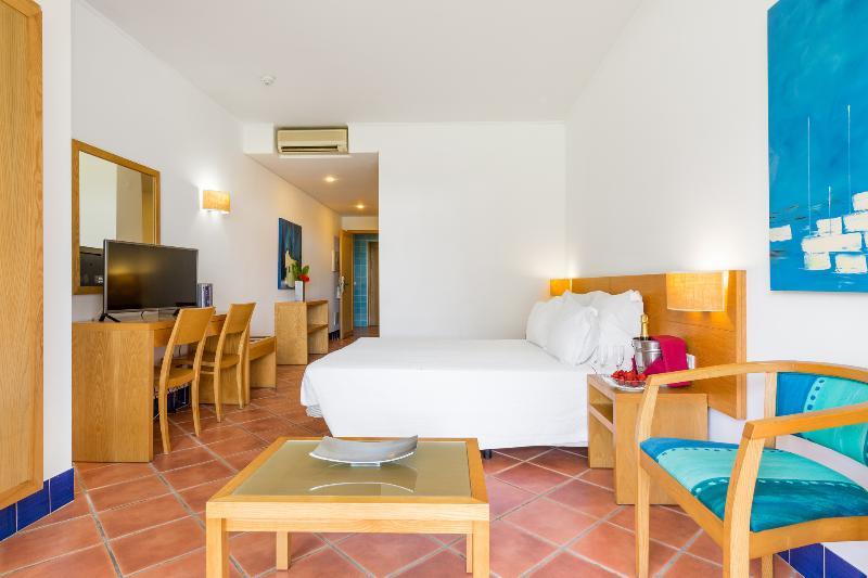 The Patio Suite Hotel Αλμπουφέιρα Εξωτερικό φωτογραφία